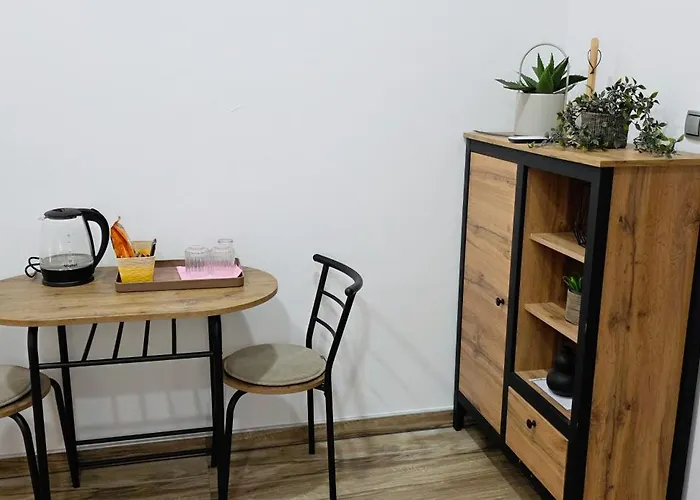 Riverstone Retreat *